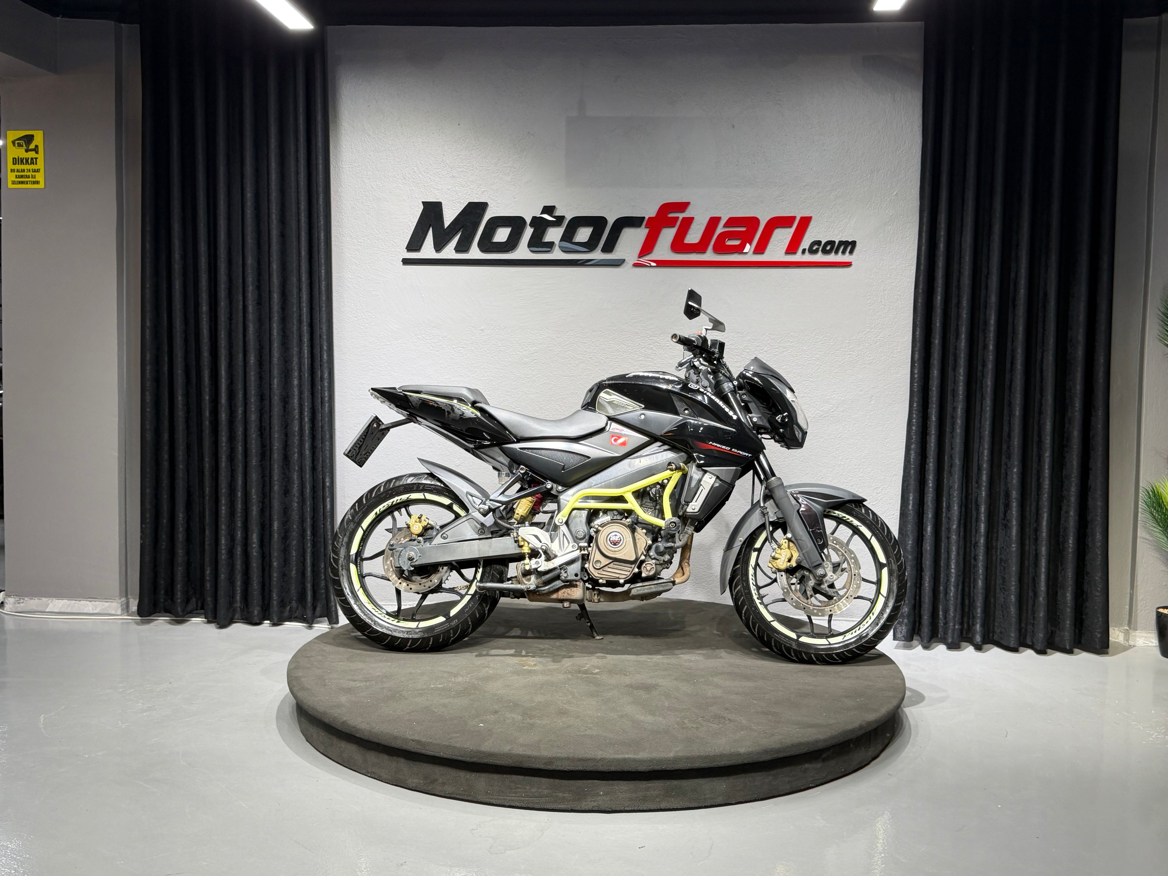 PULSAR NS-200