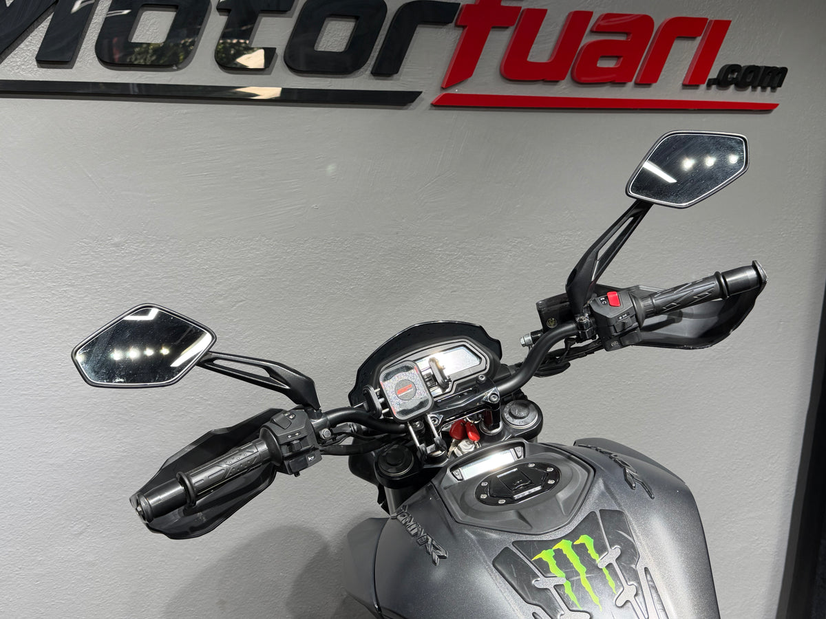 BAJAJ DOMİNAR 400