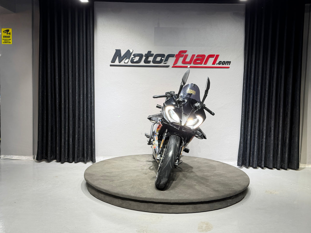 CFMOTO 250 SR 2024