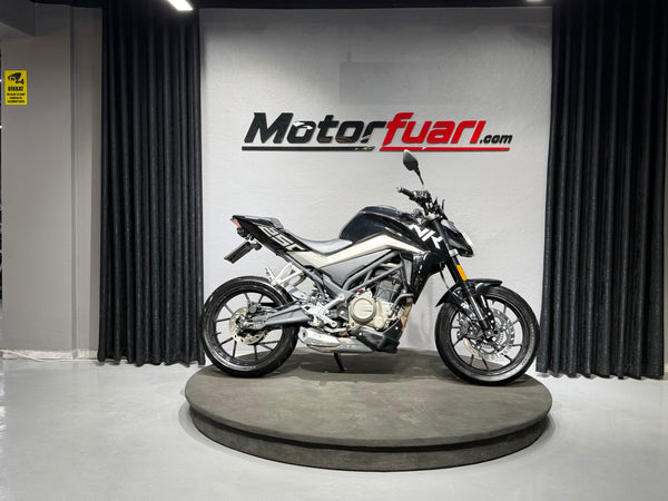 CFMOTO 250 NK 2021