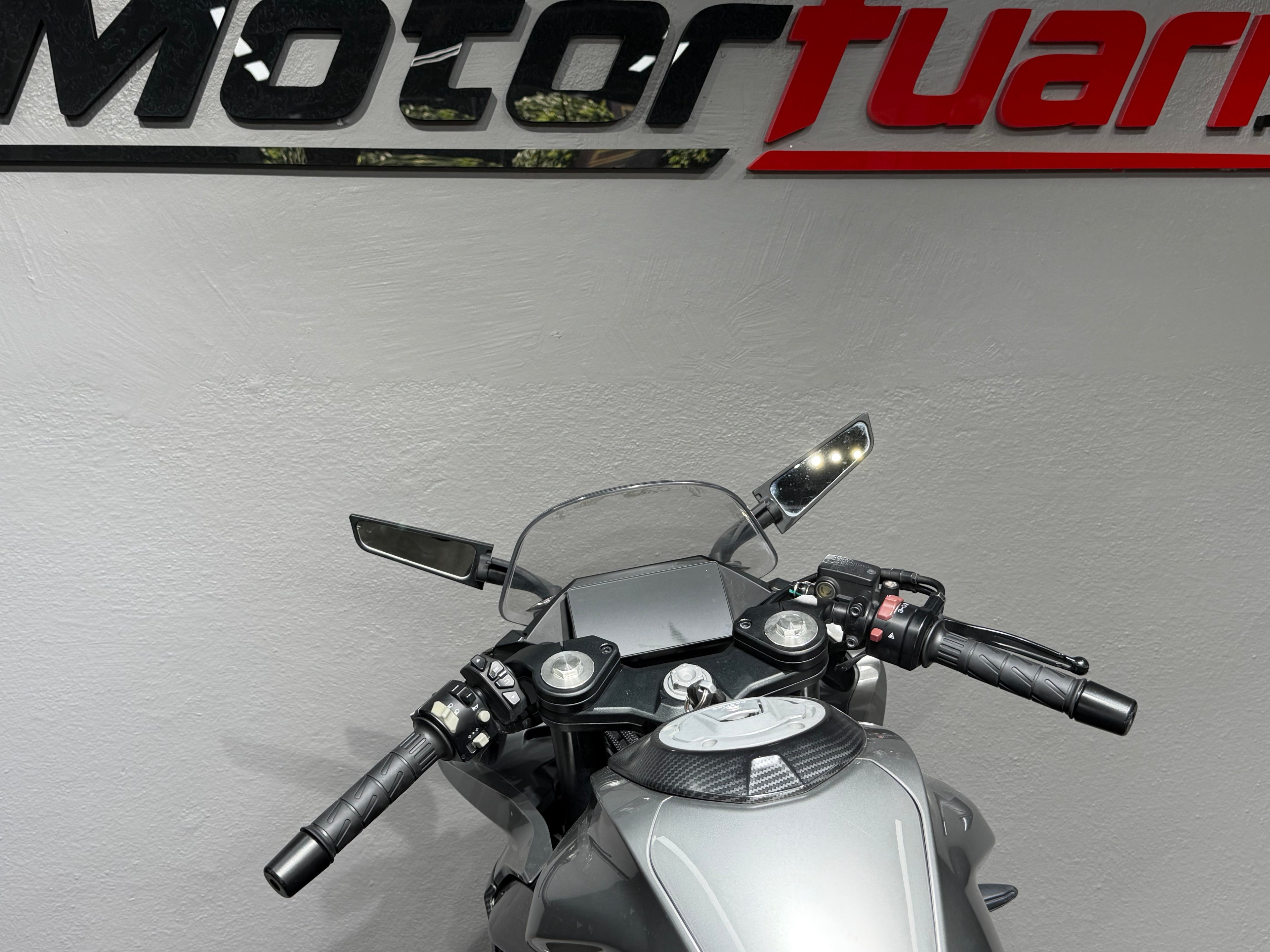 Cfmoto 250 SR 2024