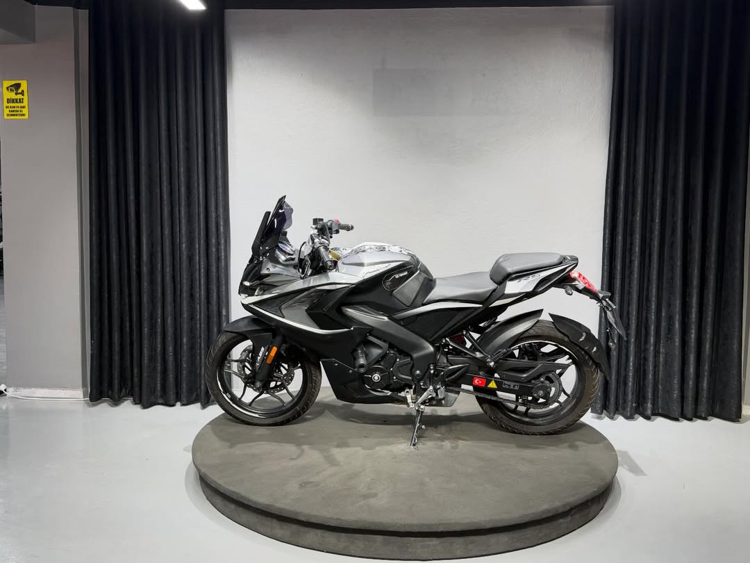 PULSAR RS-200 ABS 2024 3