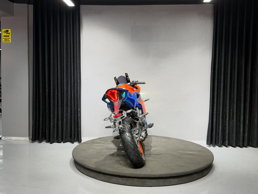 CFMOTO 250SR 2023 4
