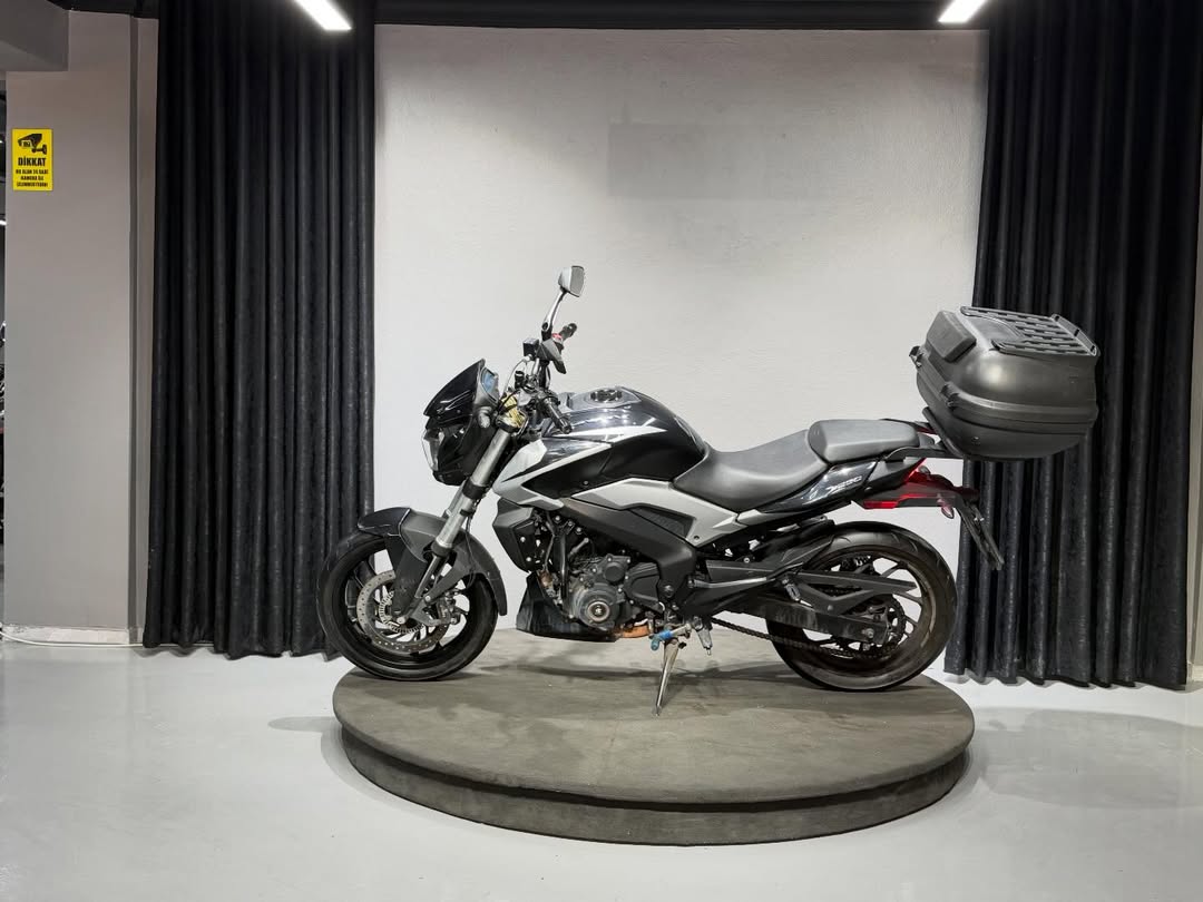 BAJAJ DOMINAR 250D 2023 3