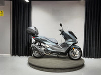 HONDA PCX-125 2024 1