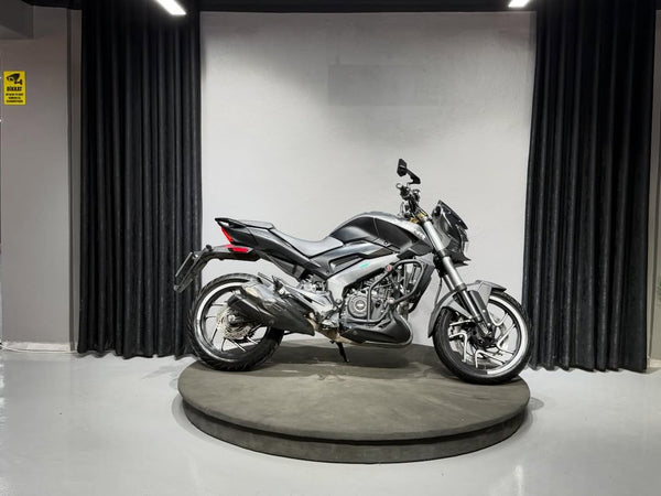 BAJAJ DOMINAR 400 2023 1