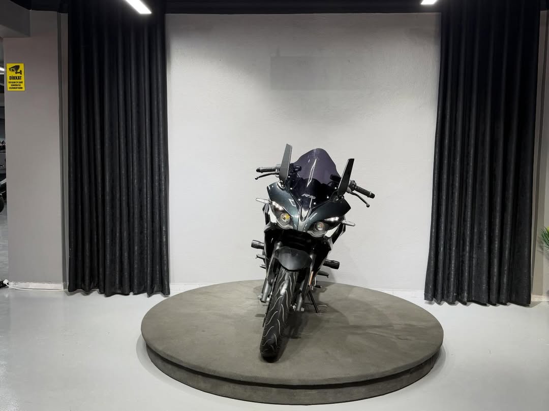 PULSAR RS-200 ABS 2024 2