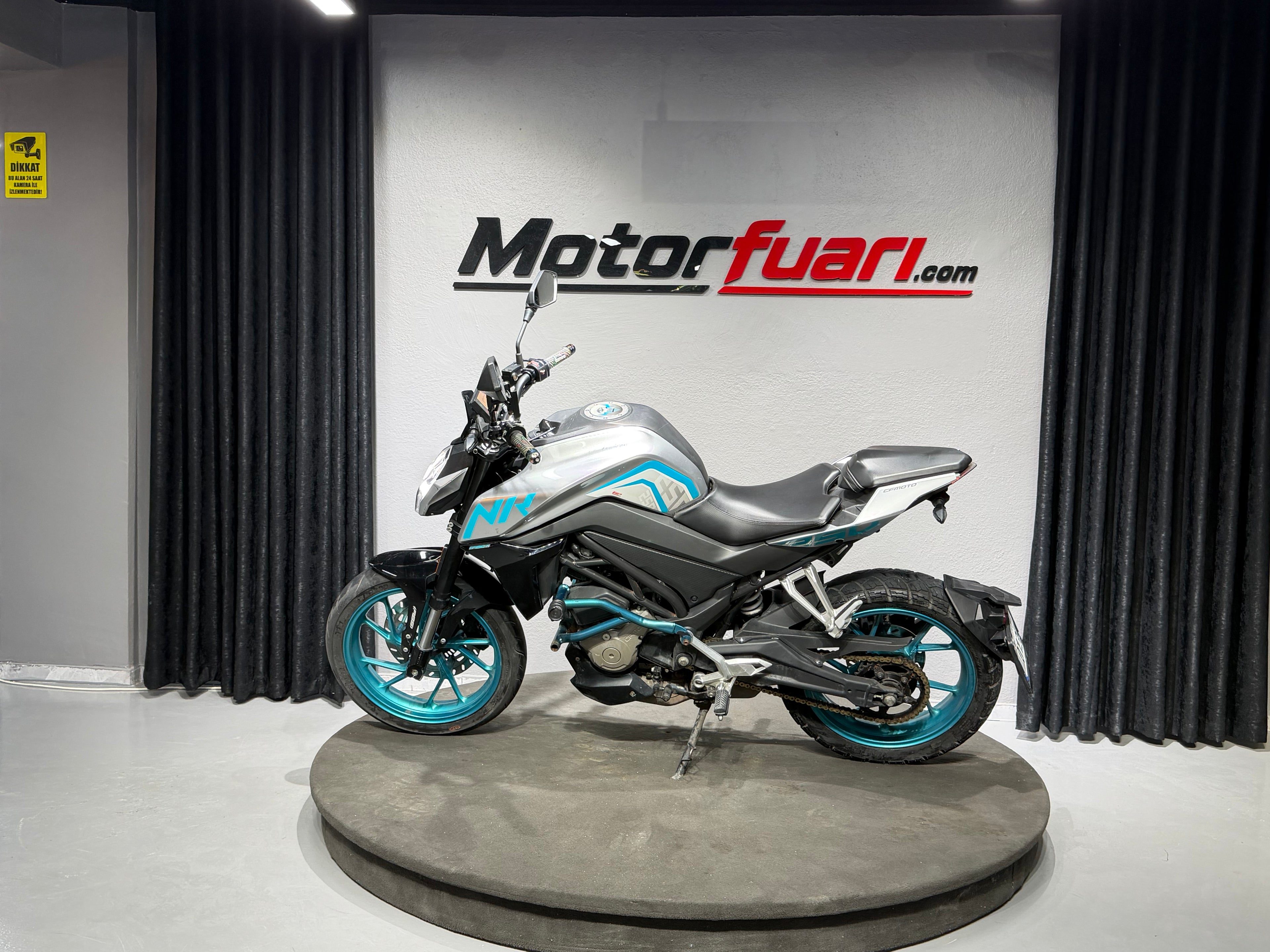 CFMOTO 250NK 2022 GRİ