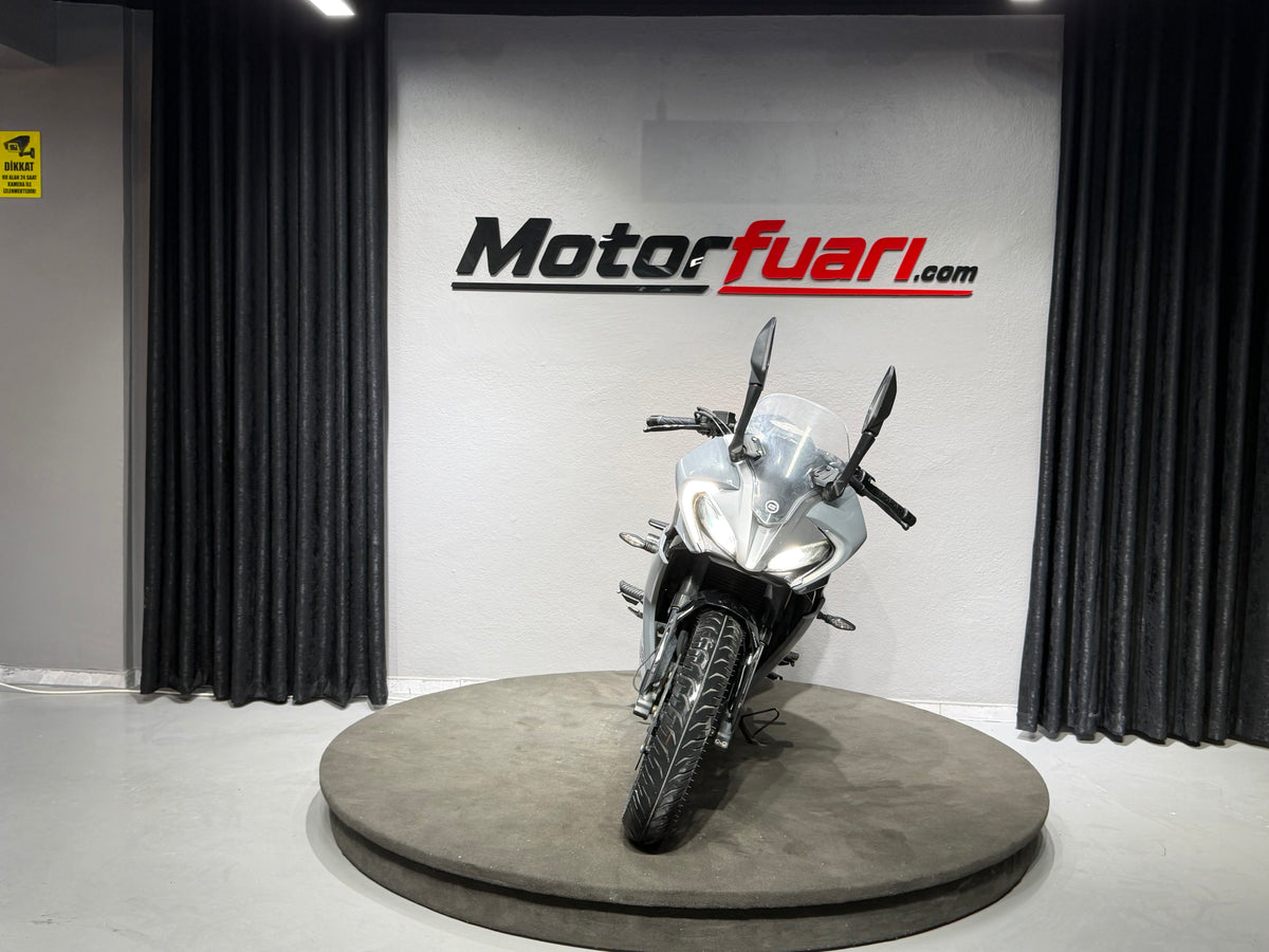 CFMOTO 250SR 2024