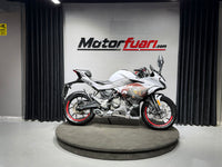 CFMOTO 250SR
