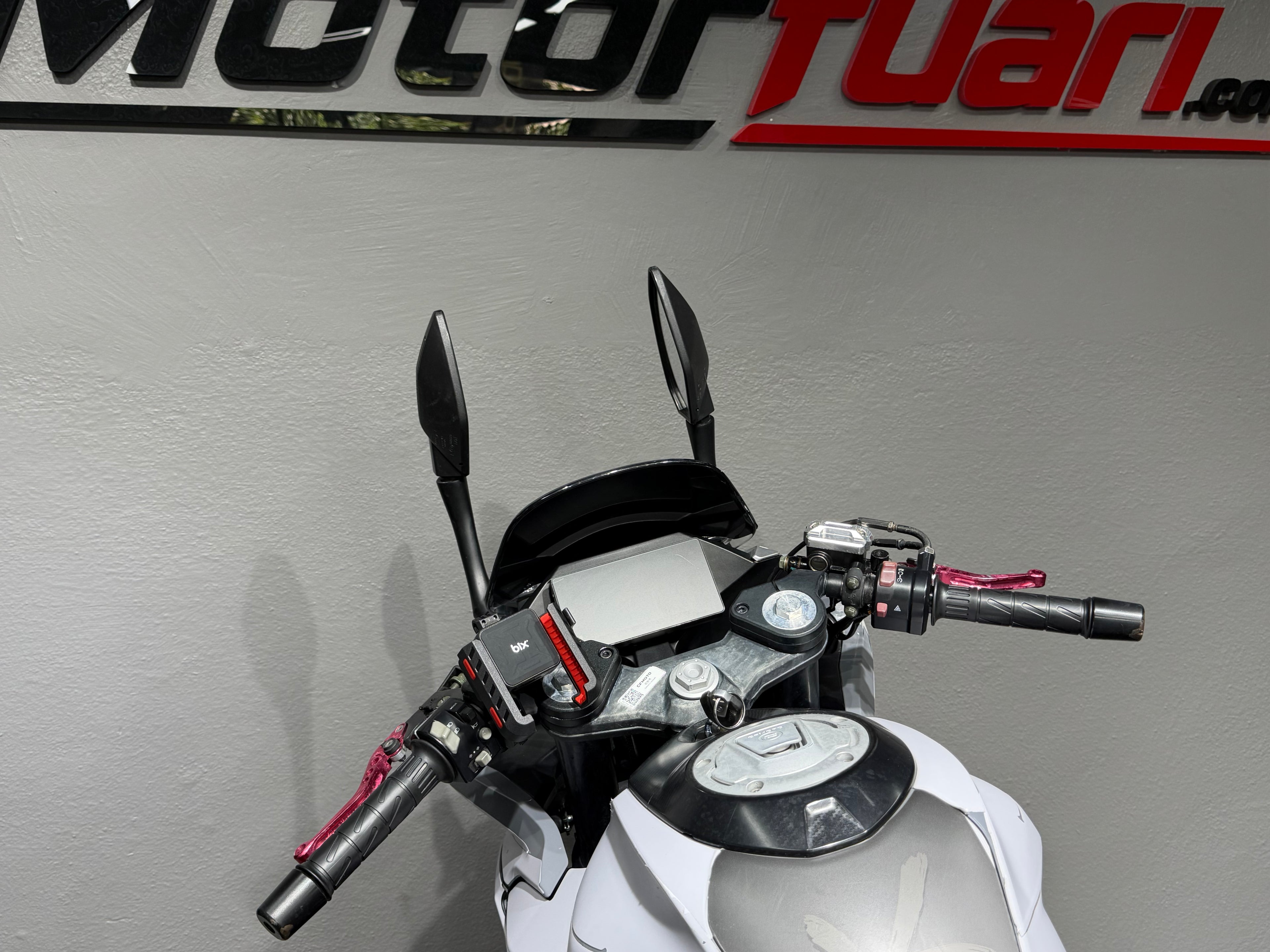 CFMOTO 250SR