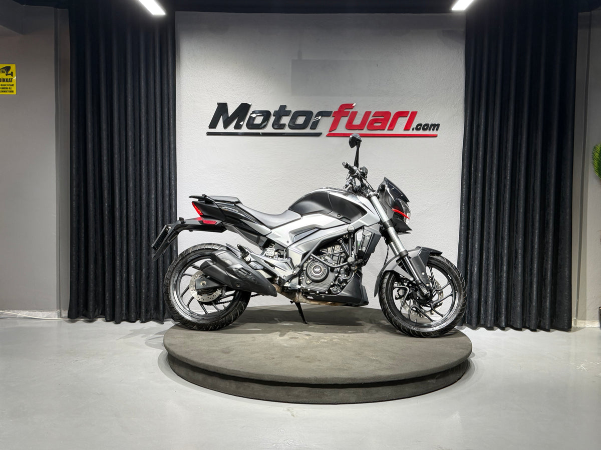 BAJAJ DOMİNAR 250 D