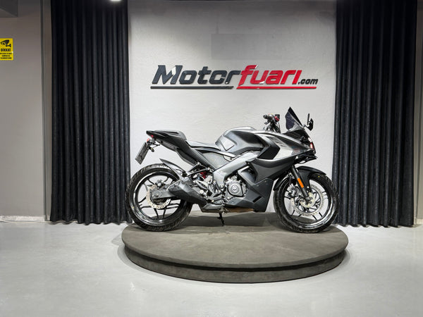 PULSAR RS 200 ABS