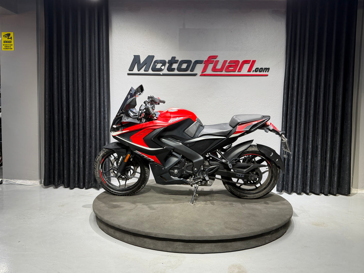 PULSAR RS 200 ABS 2025