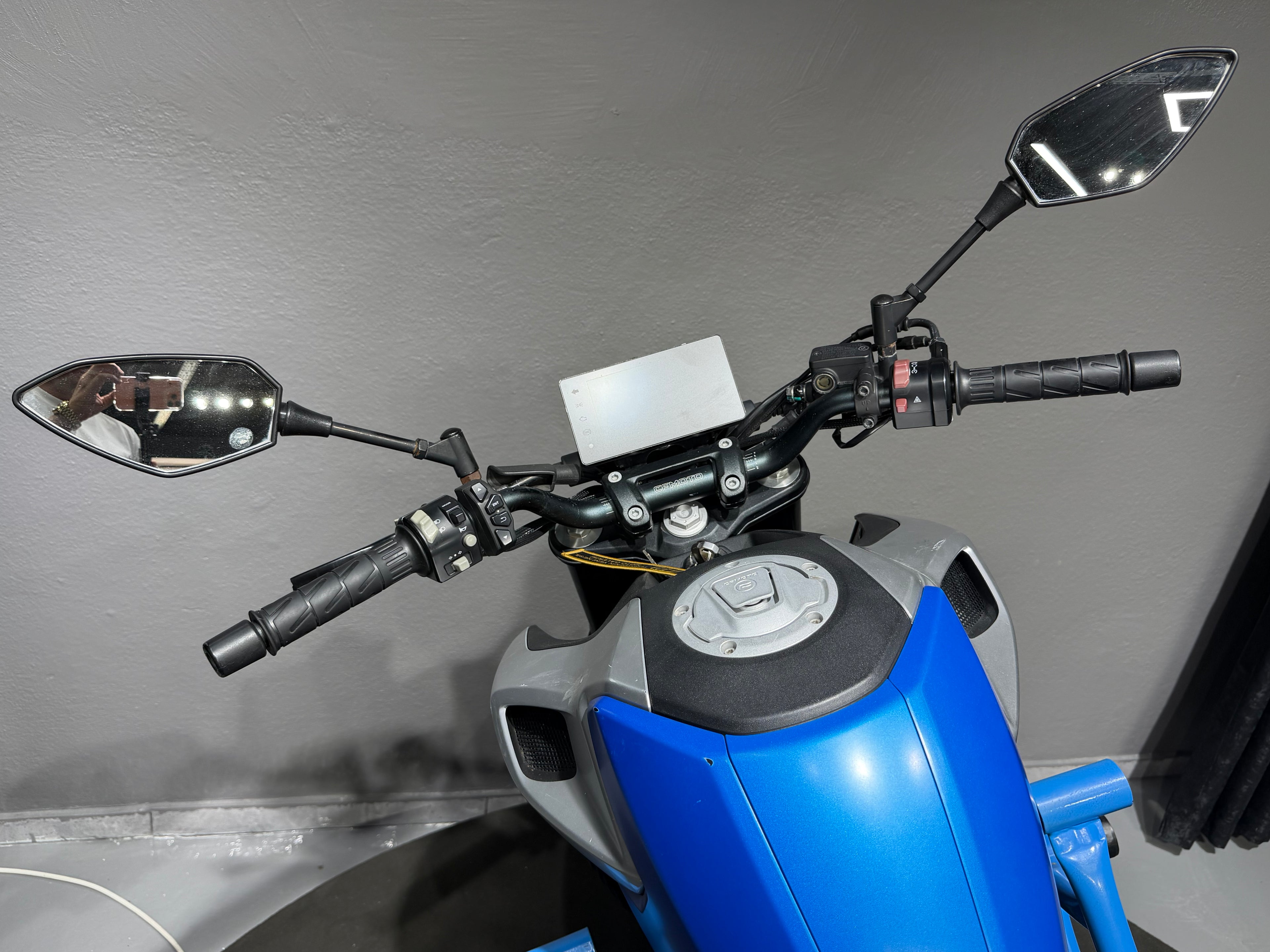 CFMOTO 250NK 2024