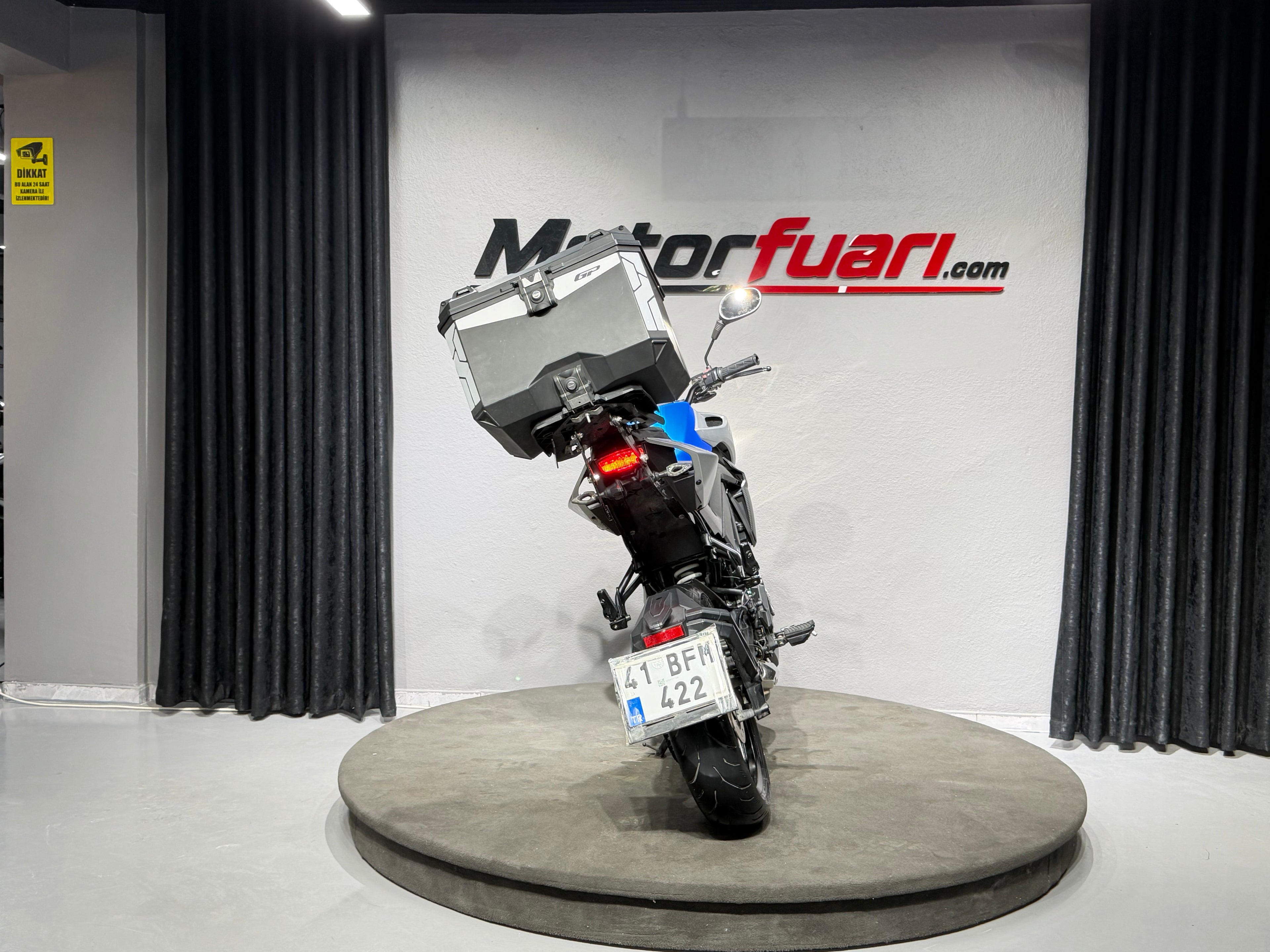 CFMOTO 250NK GP ÇANTA