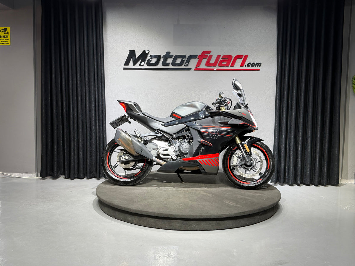 CFMOTO 450 SR