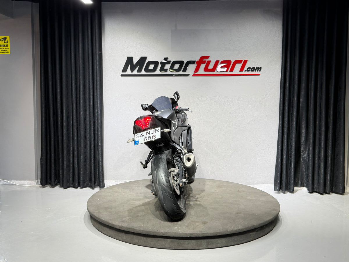 YAMAHA YZF R25 ABS 2019