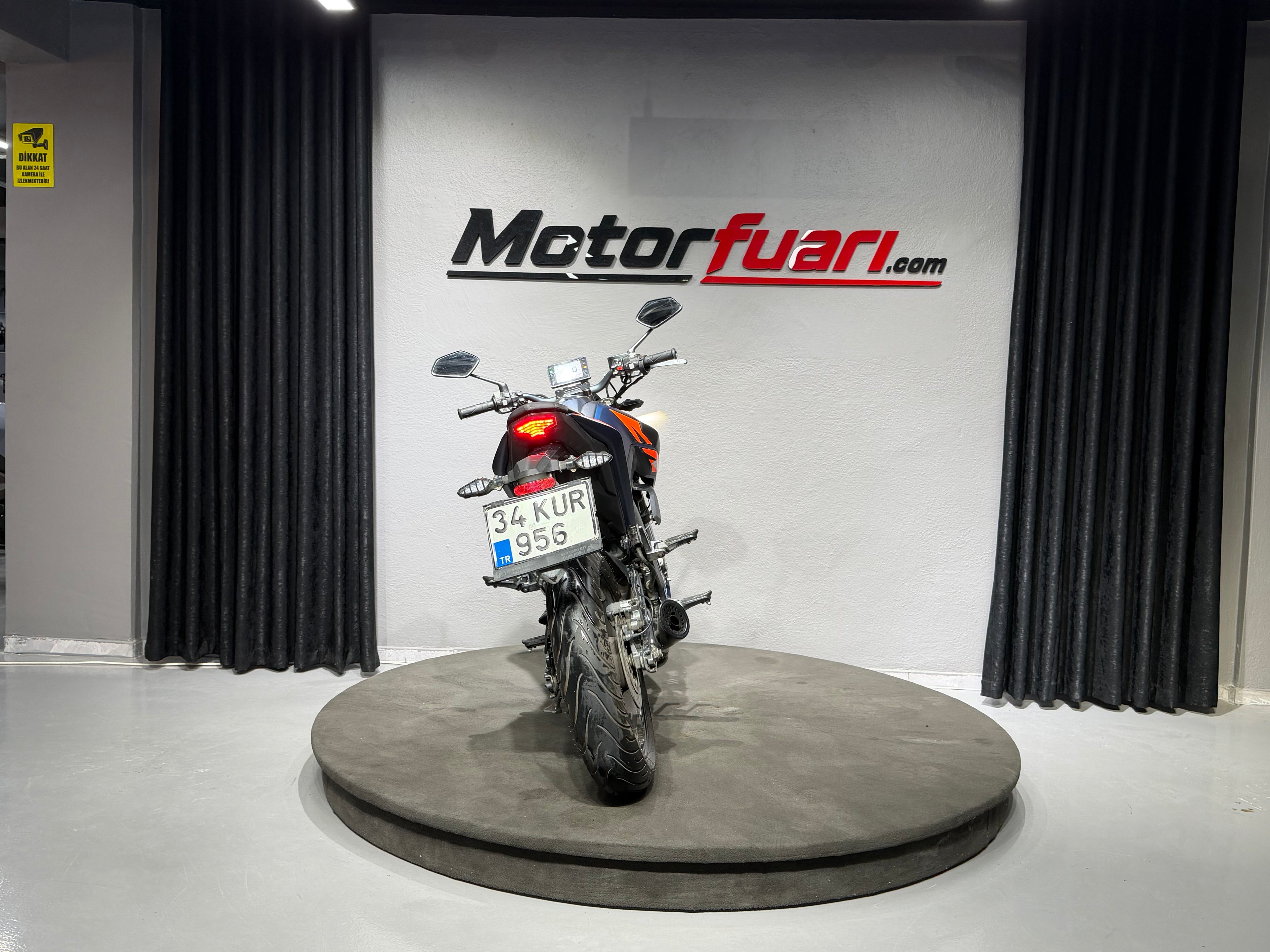 RKS RZ 125 2024