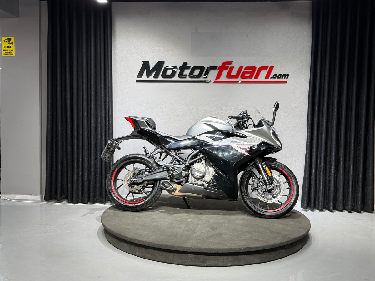 CFMOTO 250SR 25.000 KM