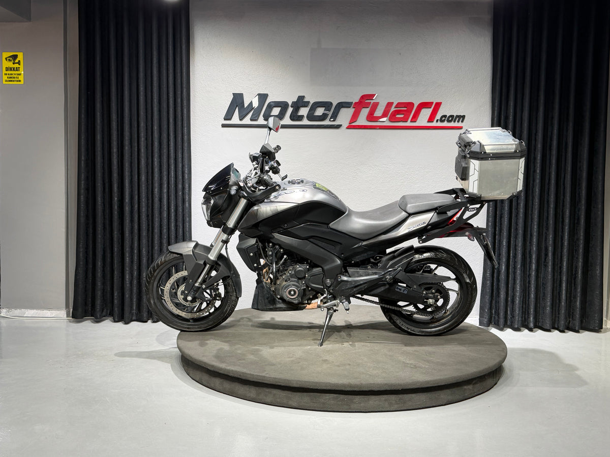 BAJAJ DOMİNAR 400