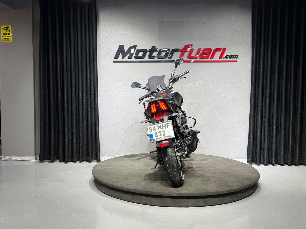 BAJAJ DOMİNAR 250 D