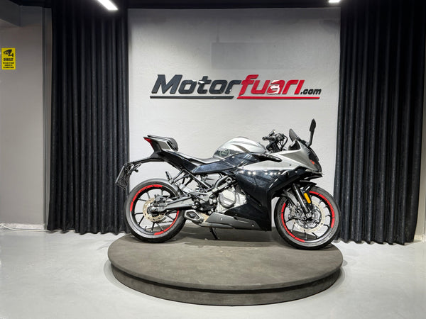 CFMOTO 250SR