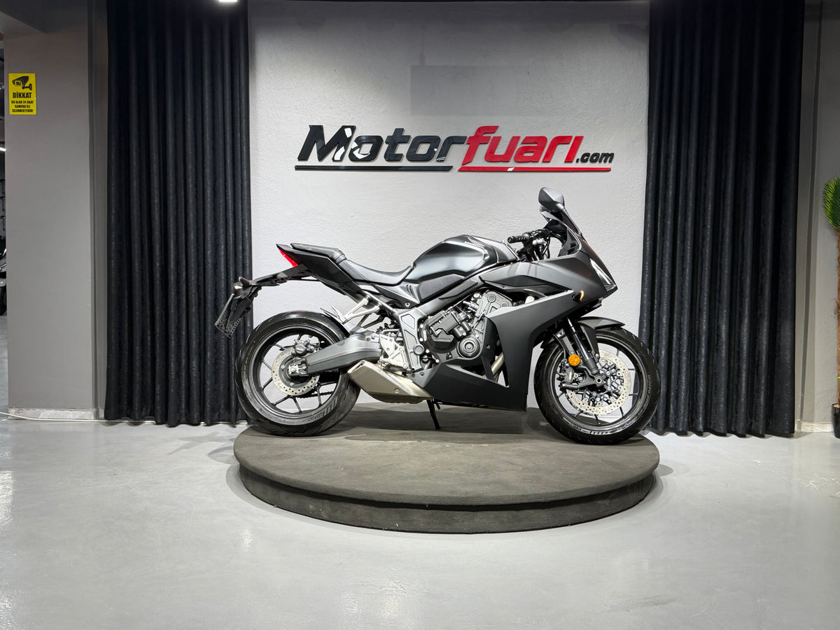 HONDA CBR 650 R 2025