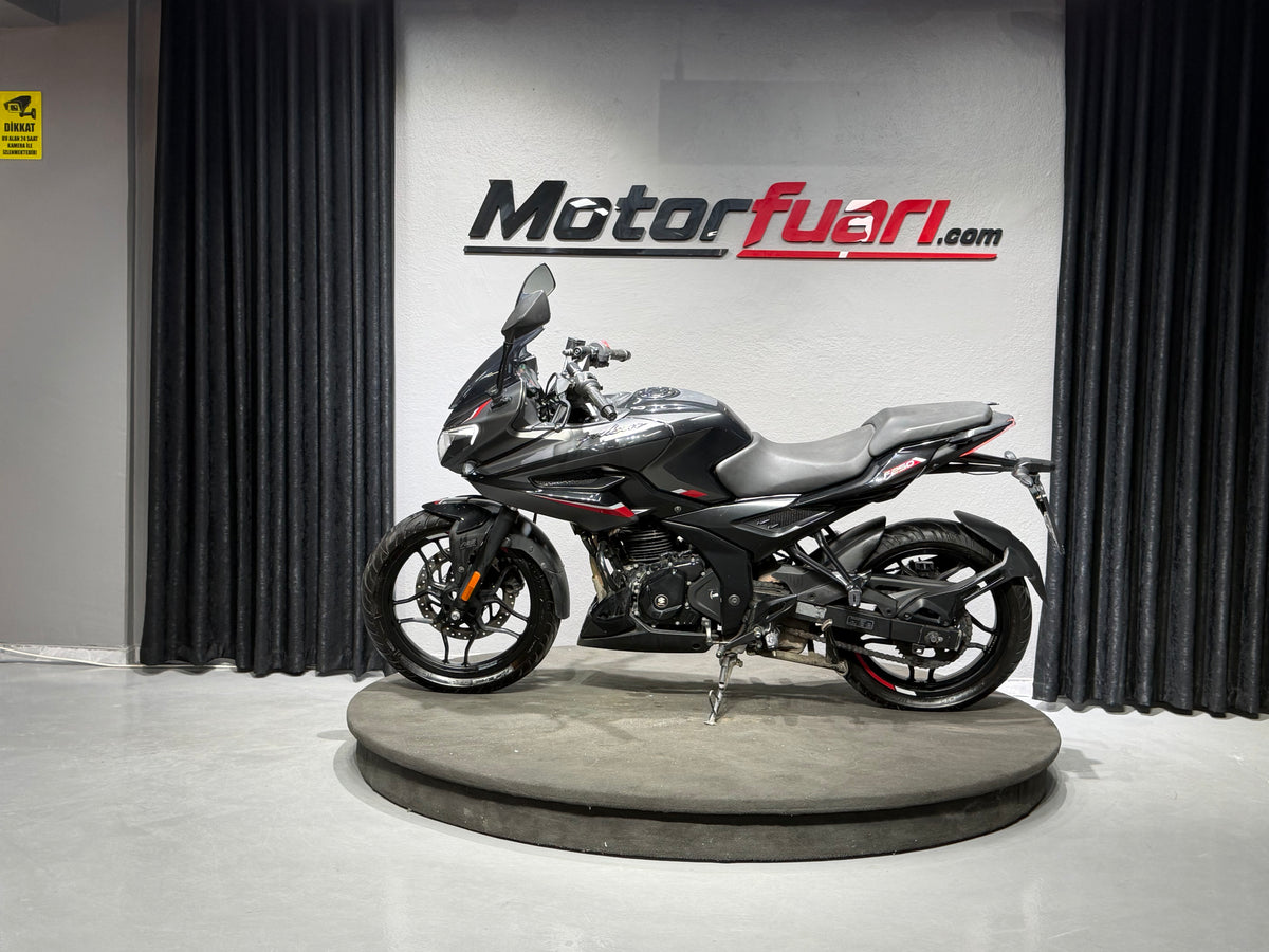 BAJAJ PULSAR F 250