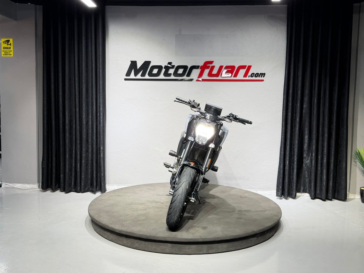 CFMOTO 250NK 2025 çıkışlı