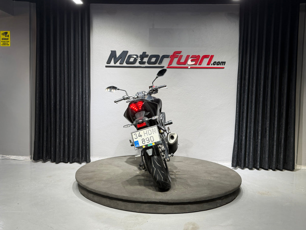 YAMAHA MT 25 2024