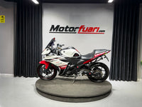 YAMAHA YZF R-25 2016