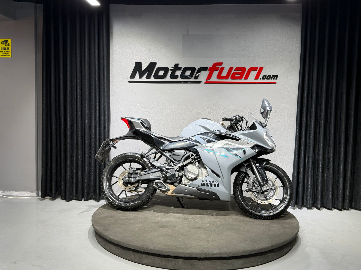 CFMOTO 250SR 2024