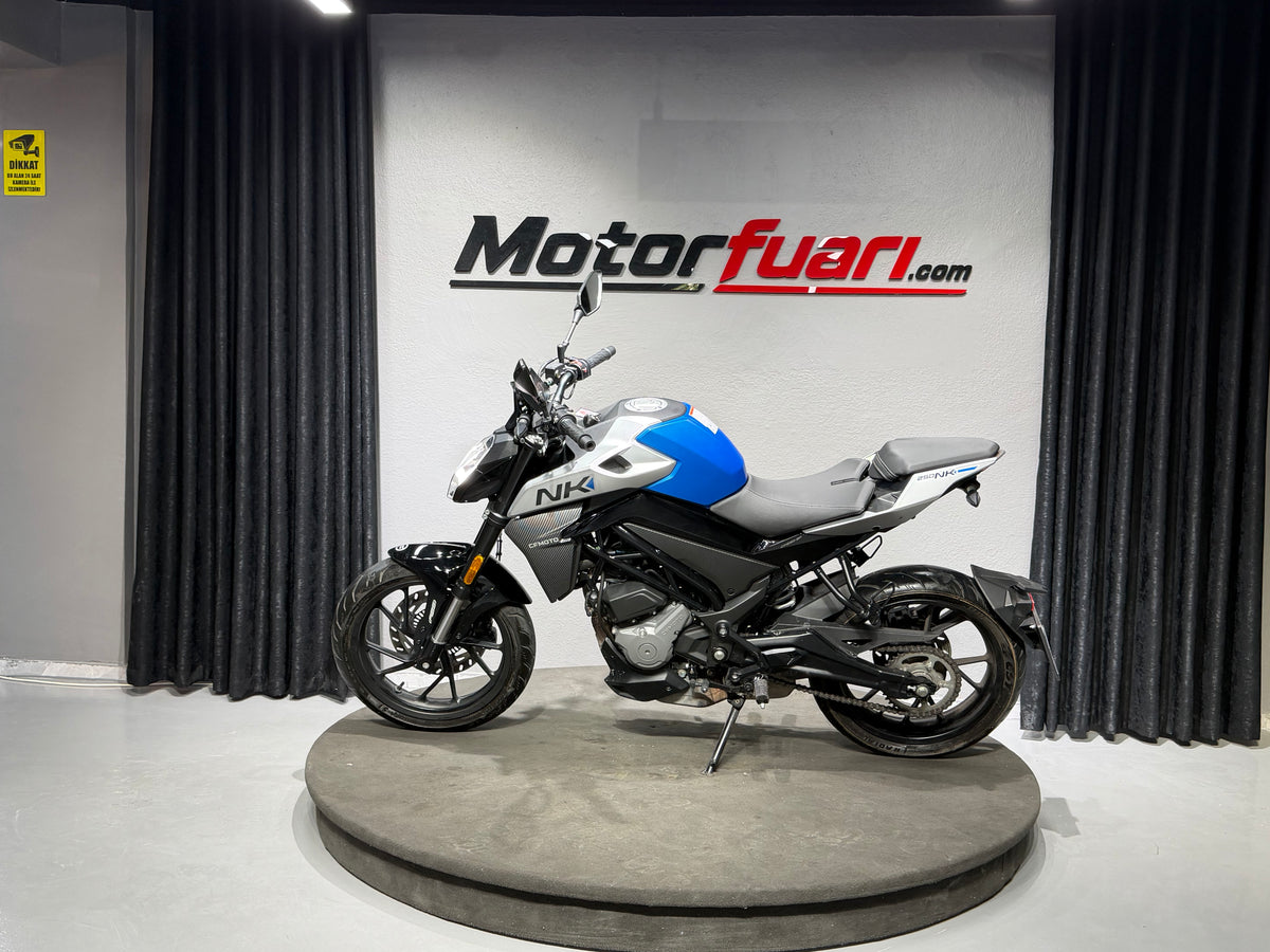 CFMOTO 250NK 2024