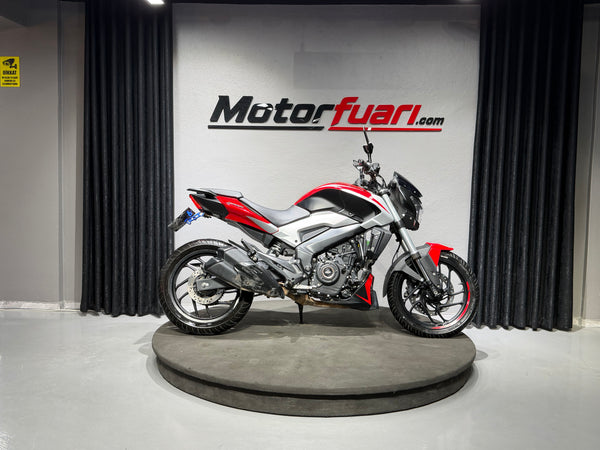 BAJAJ DOMINAR 250D