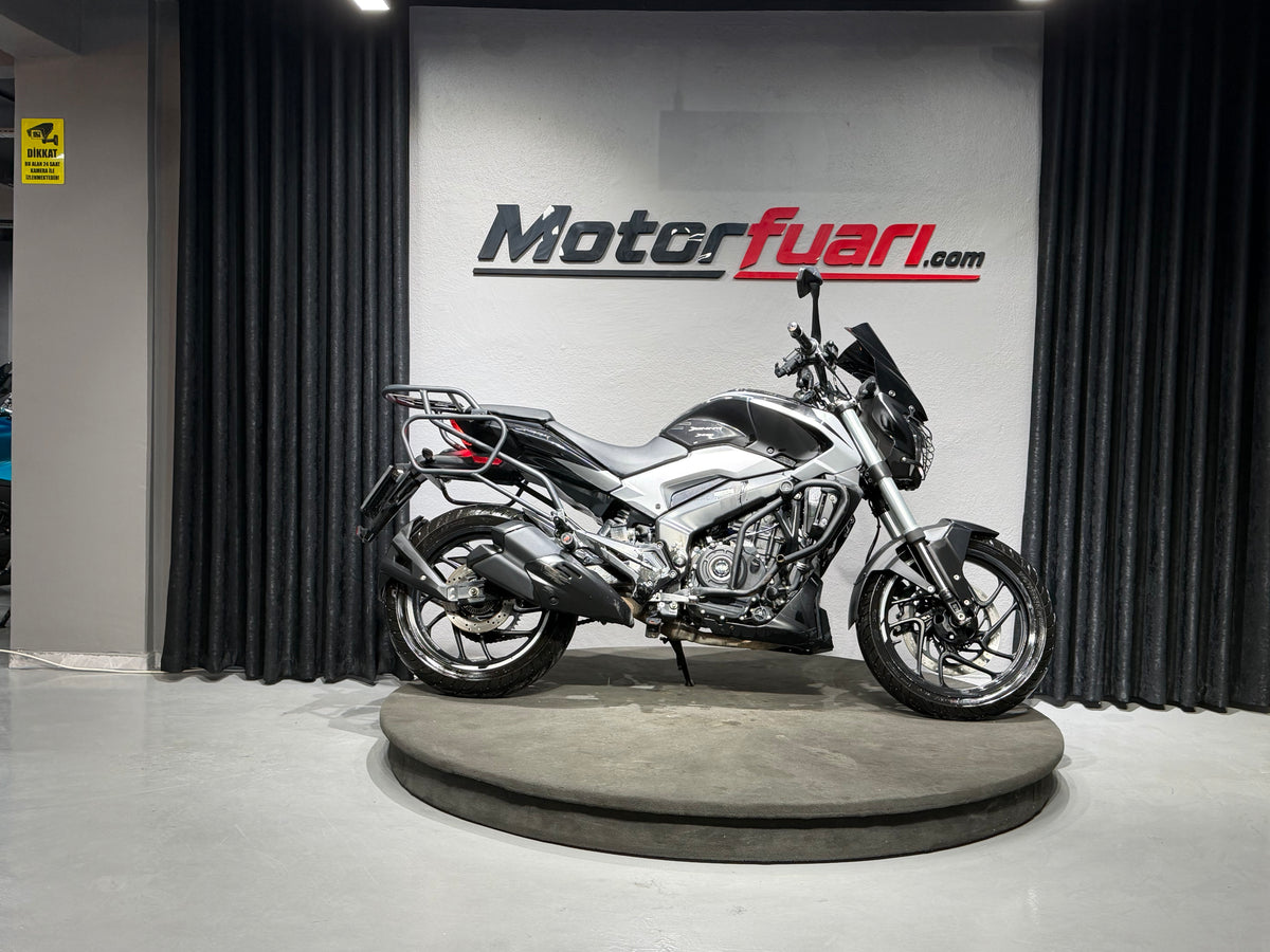 BAJAJ DOMİNAR 250 D