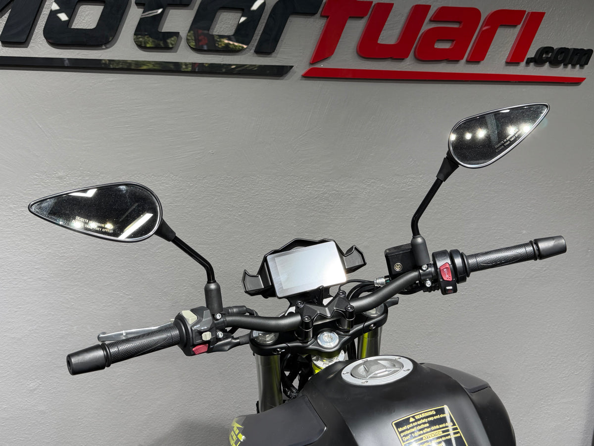 QJ MOTOR SRK 250
