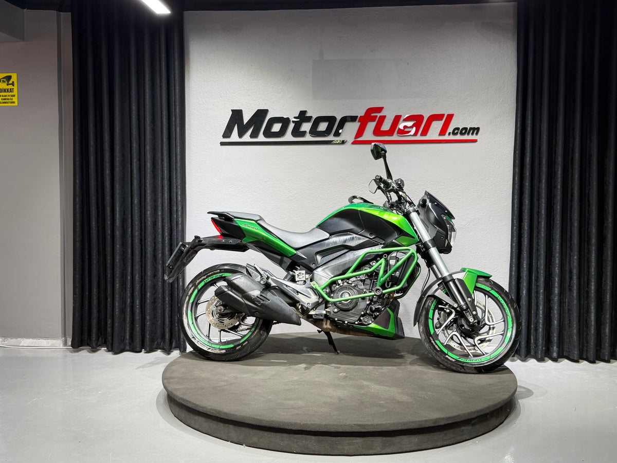 BAJAJ DOMINAR 400