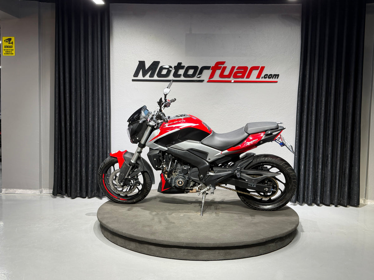 BAJAJ DOMINAR 250D