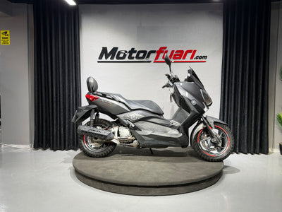 YAMAHA X-MAX 250 2015