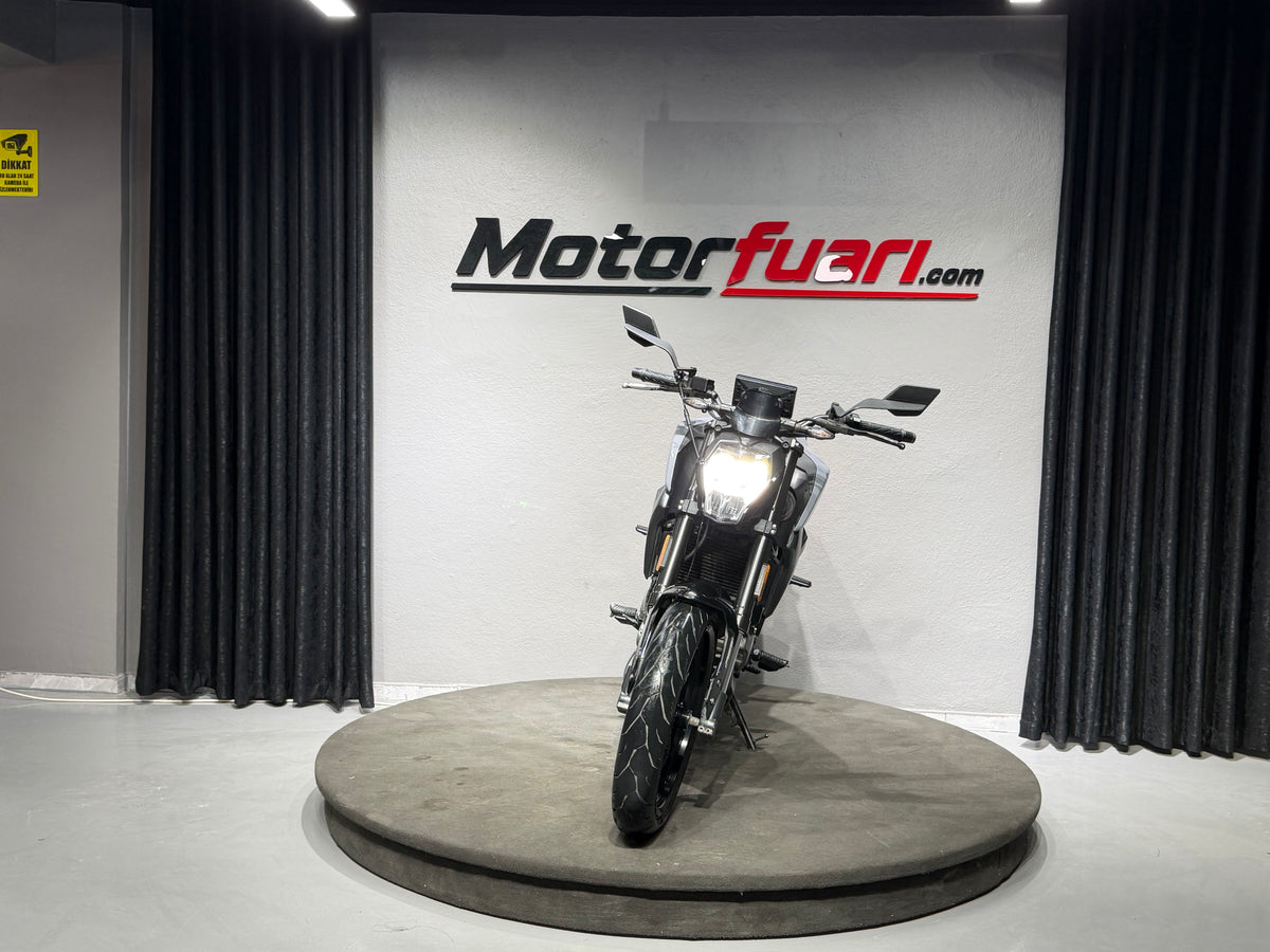 CFMOTO 250NK 2024