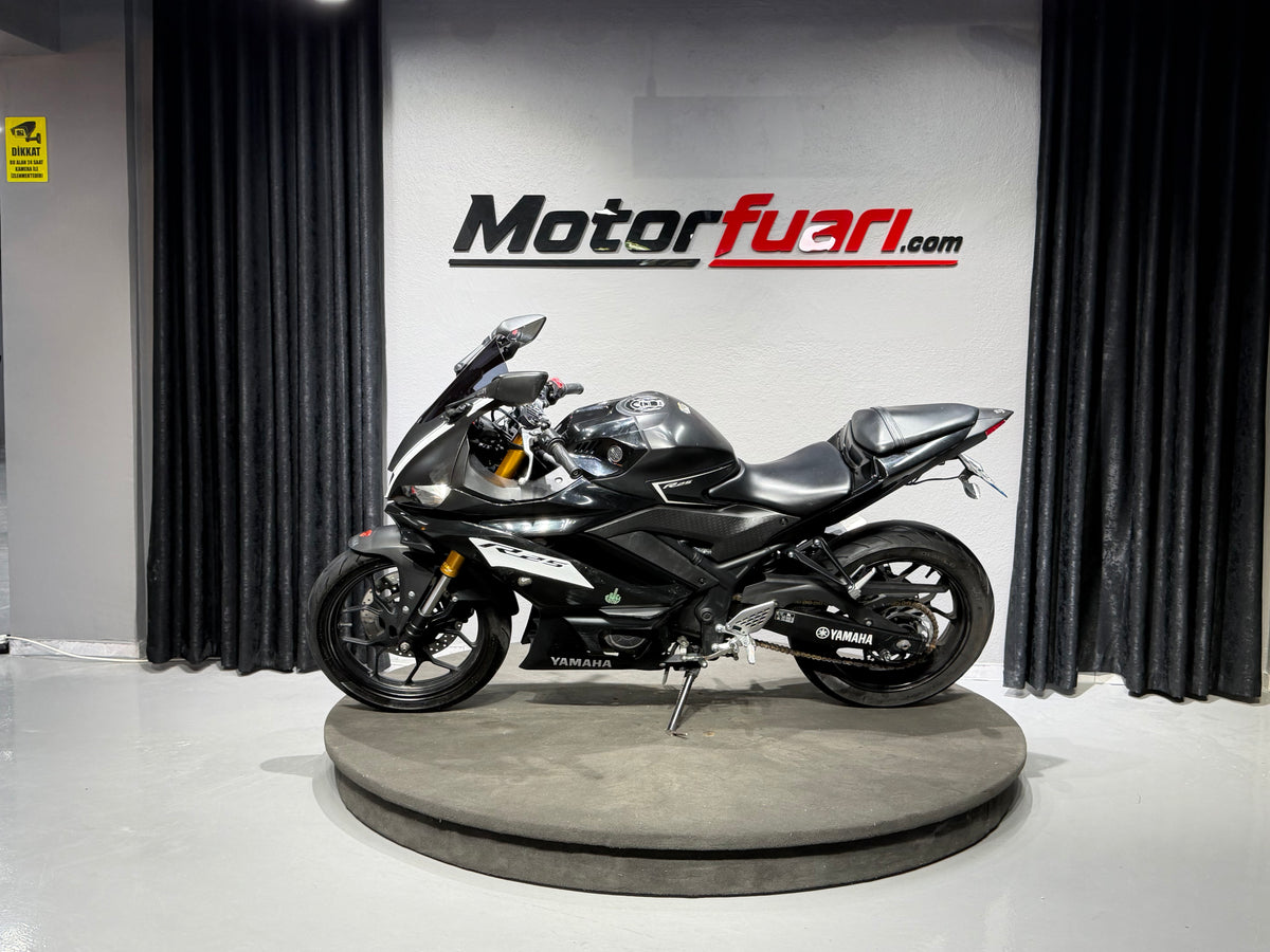 YAMAHA YZF R25 ABS 2019