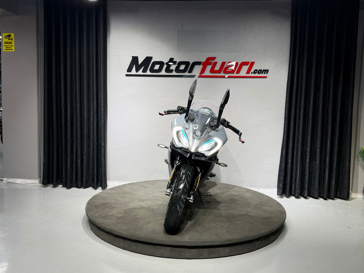 CFMOTO 250SR 2024