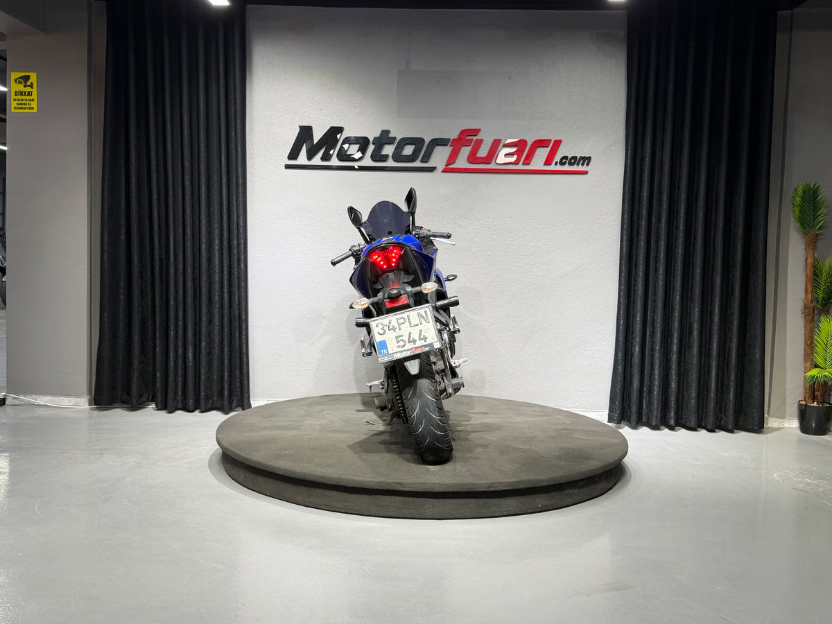 YAMAHA YZF R-25 ABS