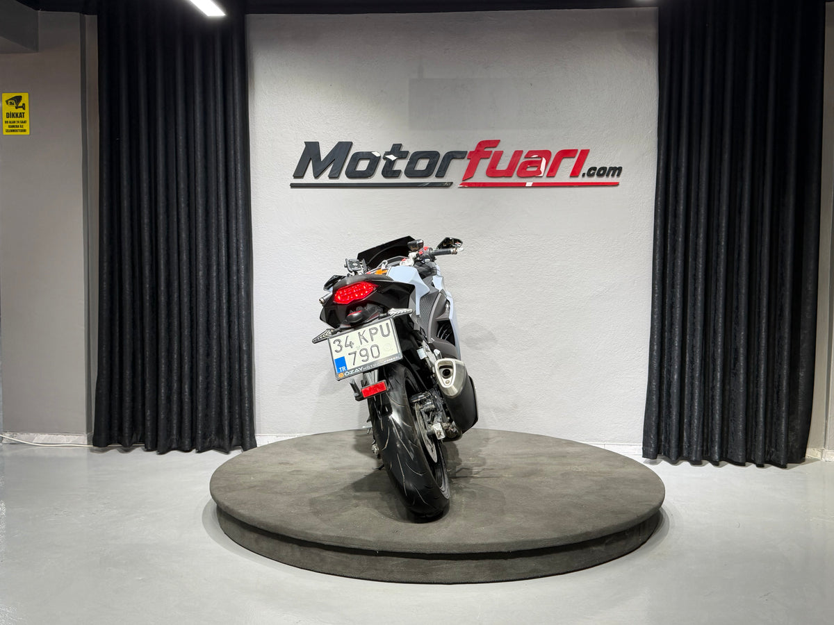 RKS R 250