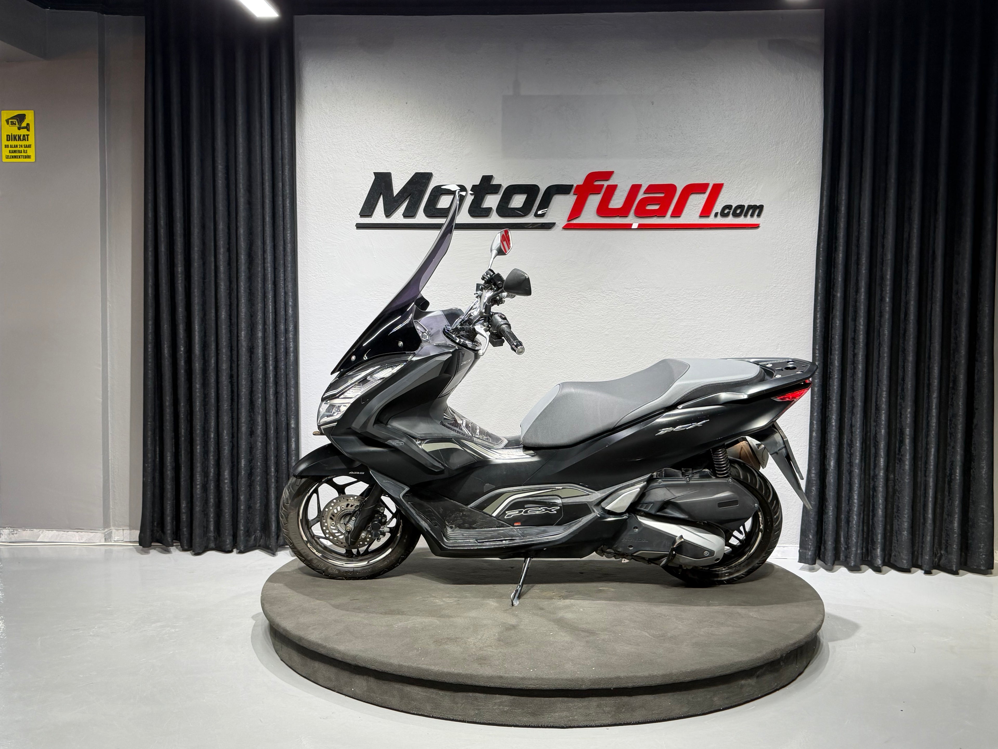 HONDA PCX 125  2021 ÇANTA İŞLİ