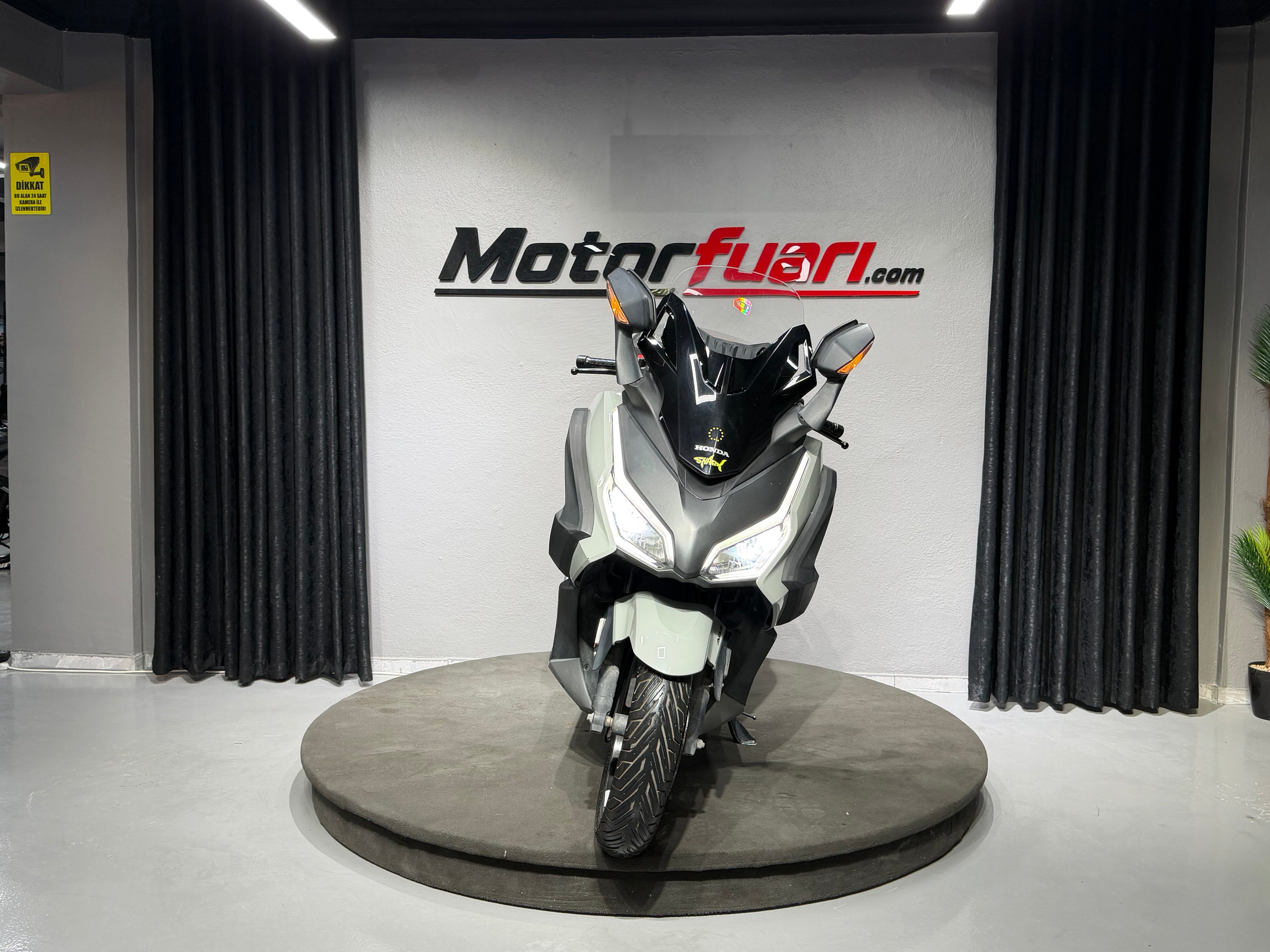 HONDA FORZA 250 2024