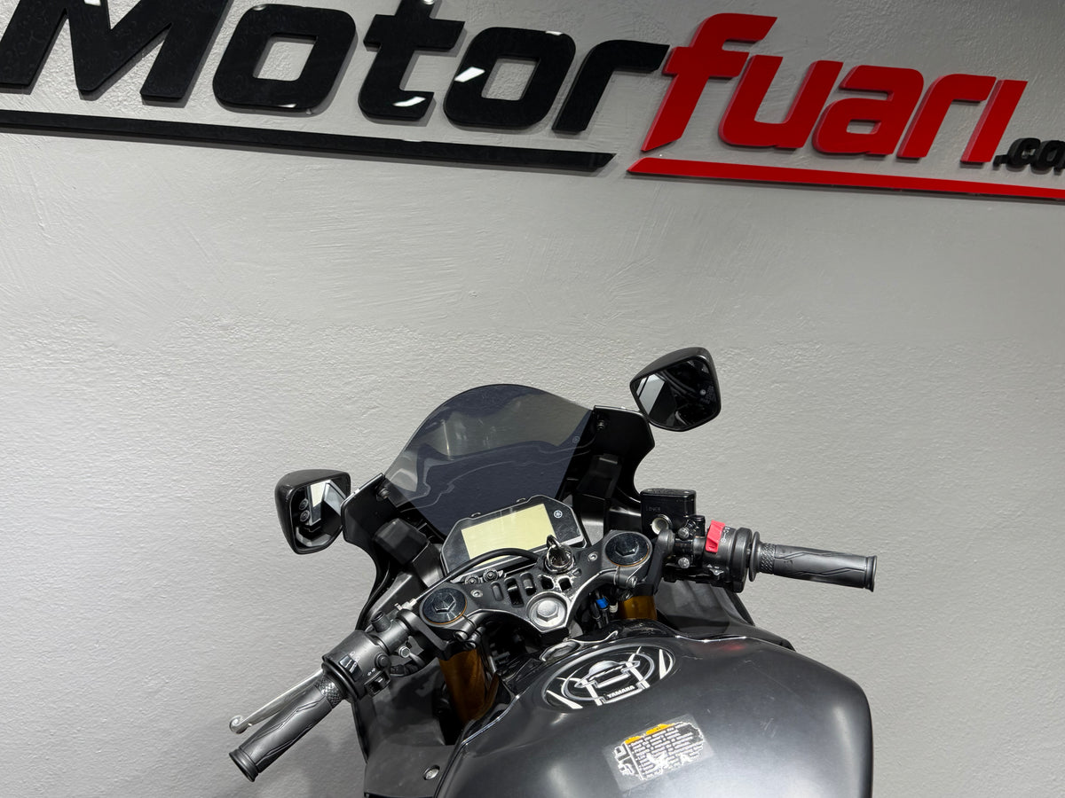 YAMAHA YZF R25 ABS 2019