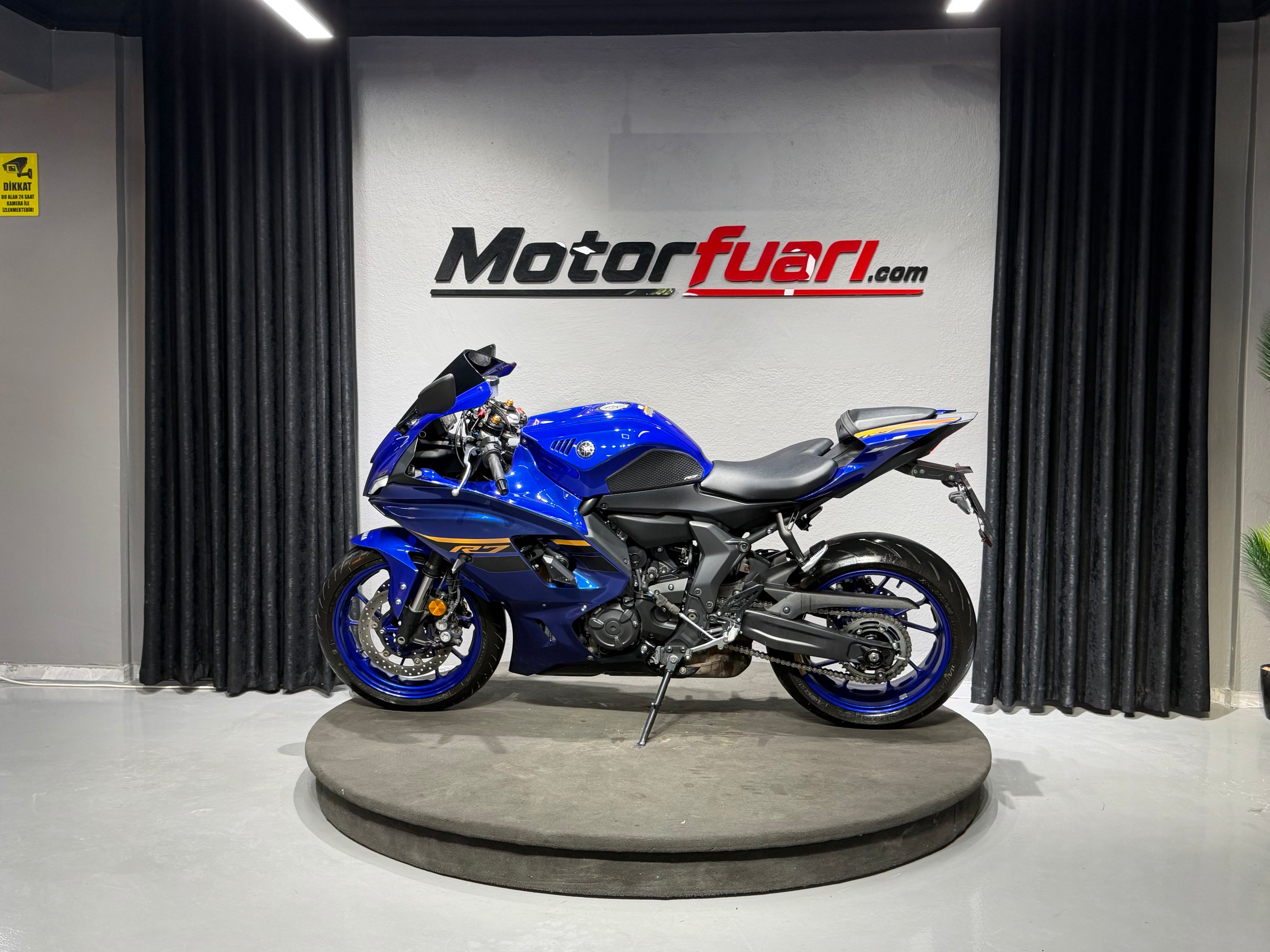 YAMAHA YZF-R7 2025 GARANTİLİ