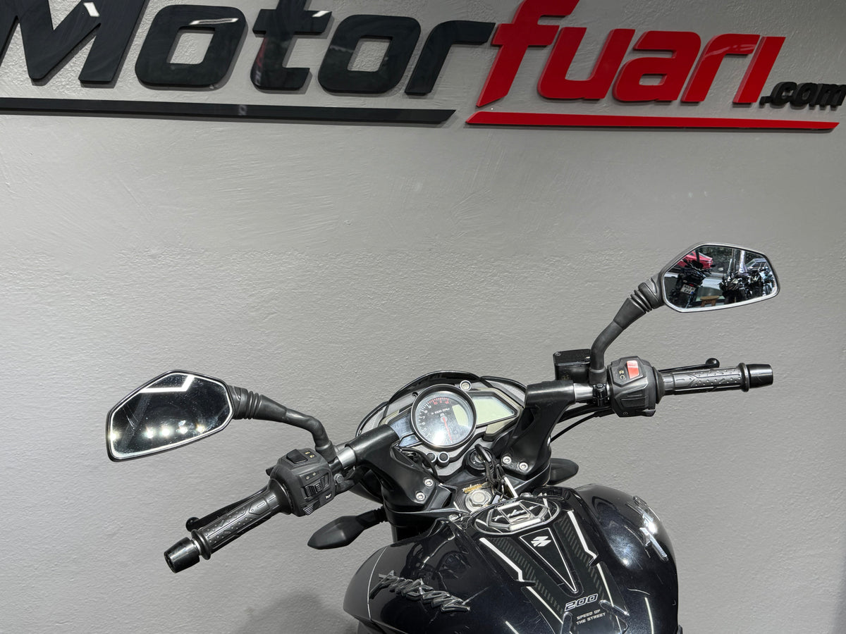PULSAR NS 200 ABS